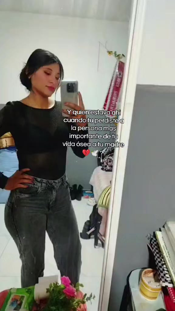 @Luciana Rivera Oficial 🦦