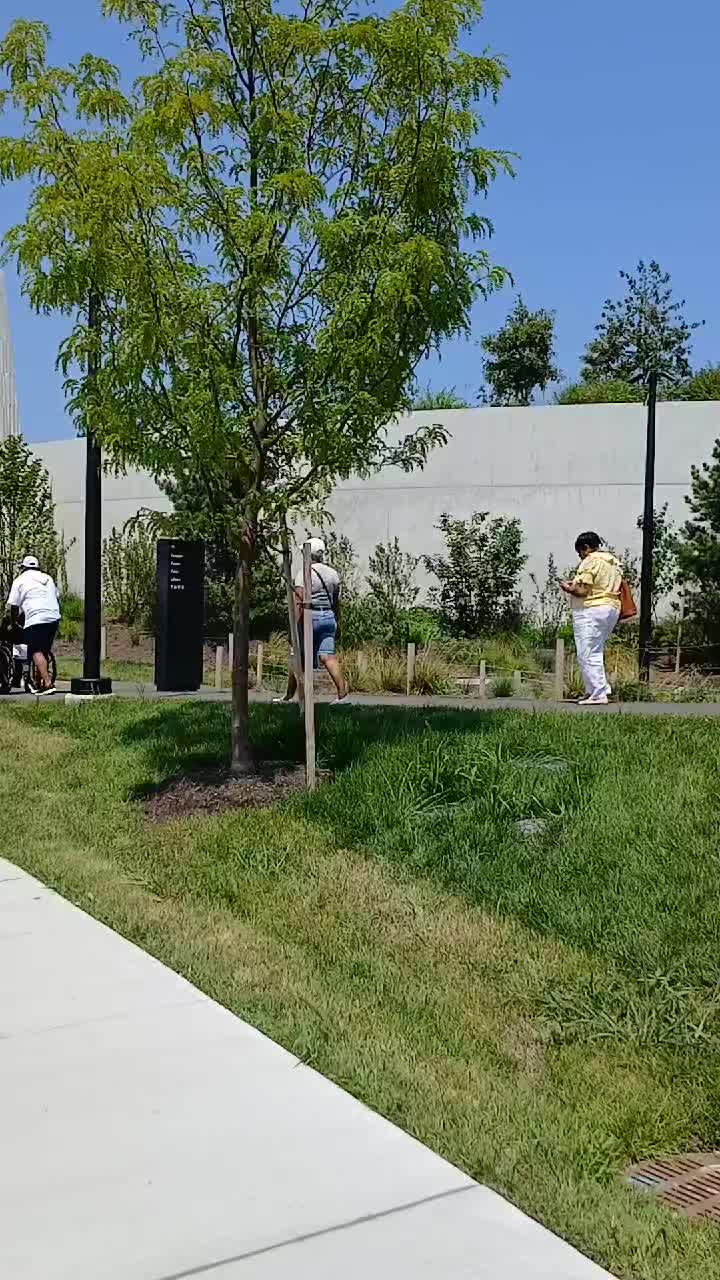 @AC