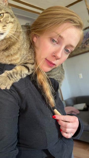 @Blondie