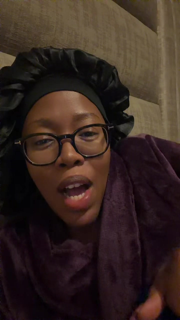 @Tlhogi 💜