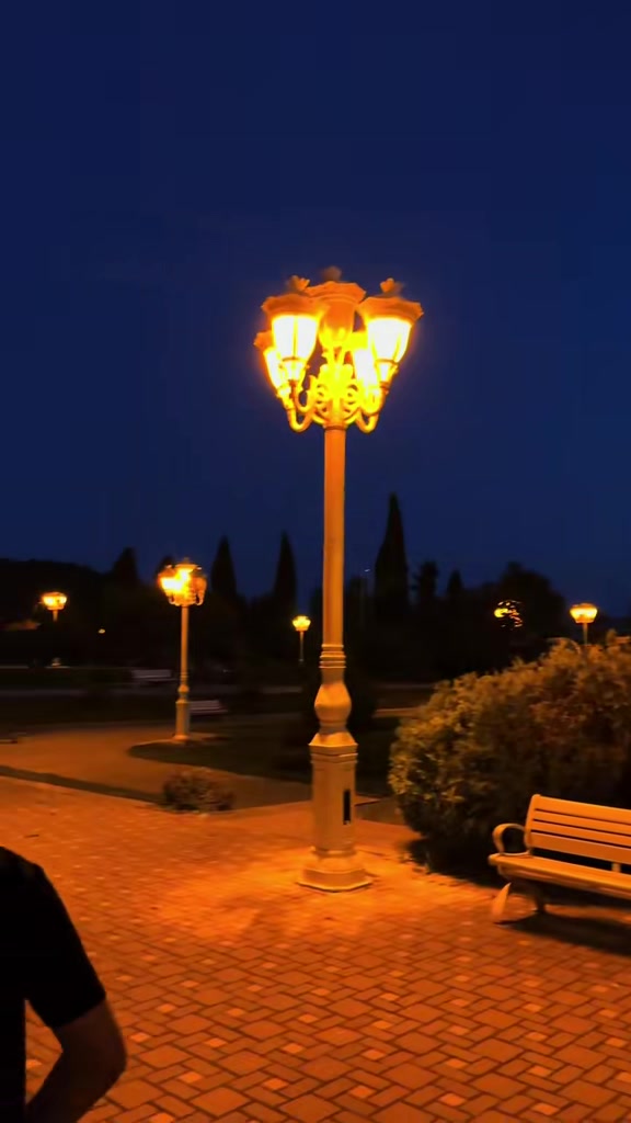 @𝓐.𝓧