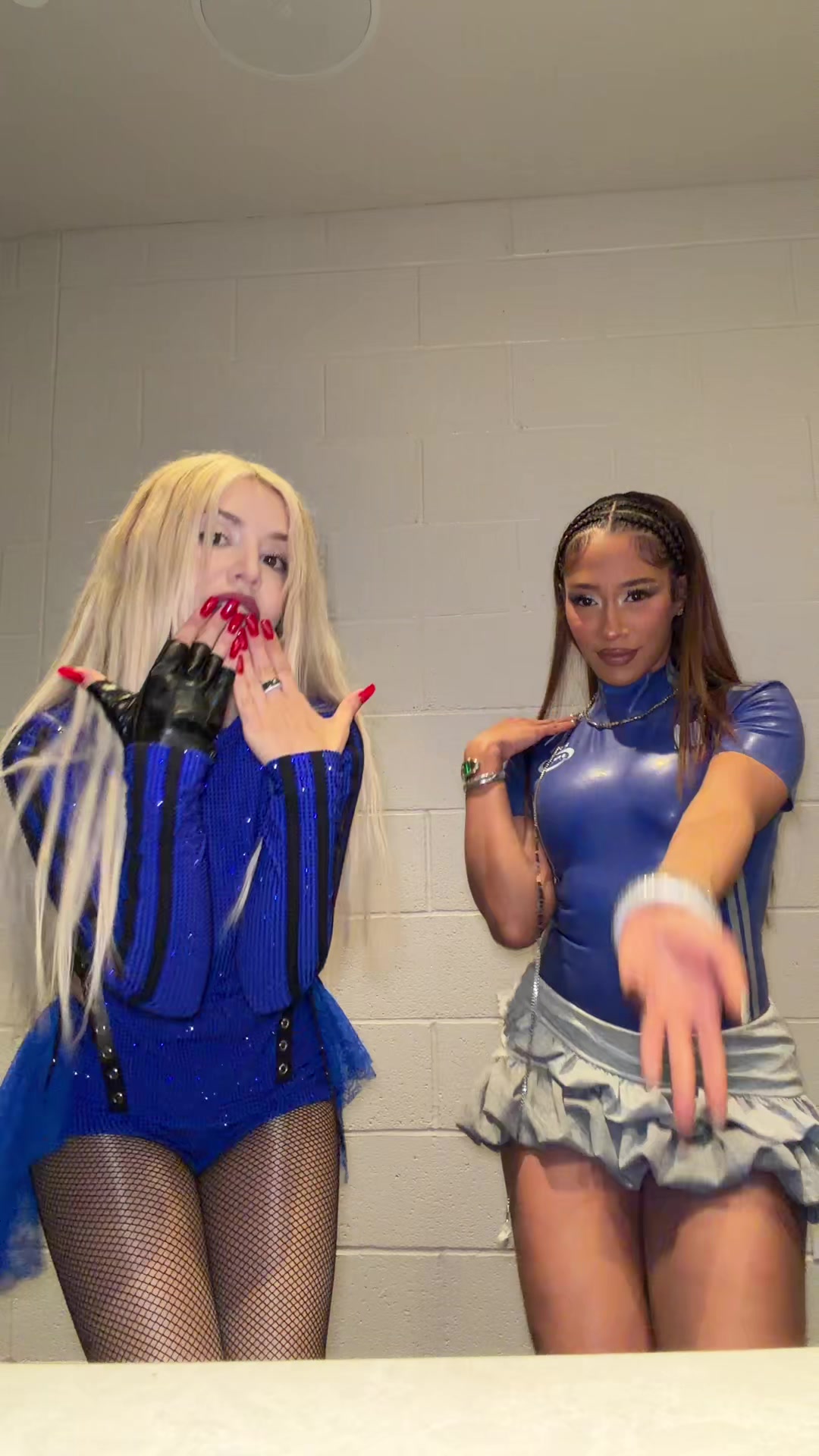 @Ava Max