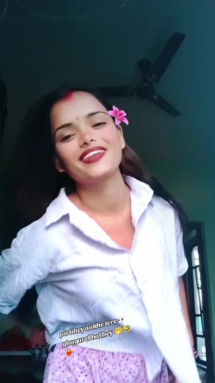 @LaX__मी 💰👀