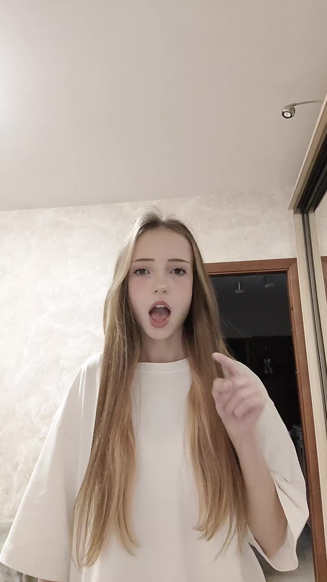 @Kiwvwra🍇