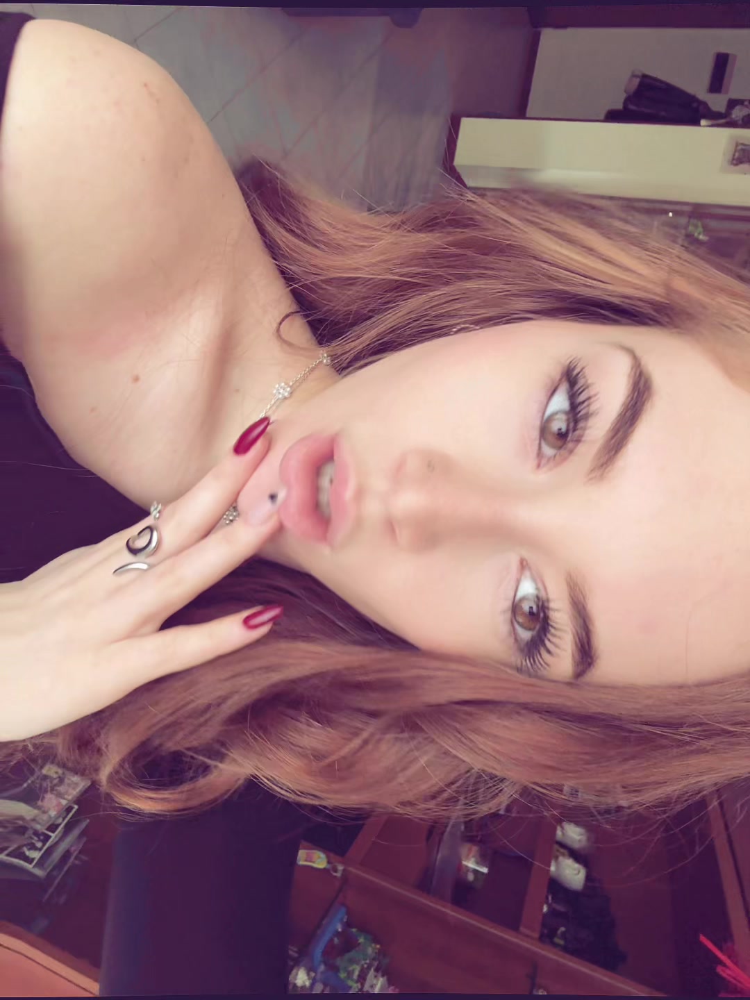 @red👩🏻🦰