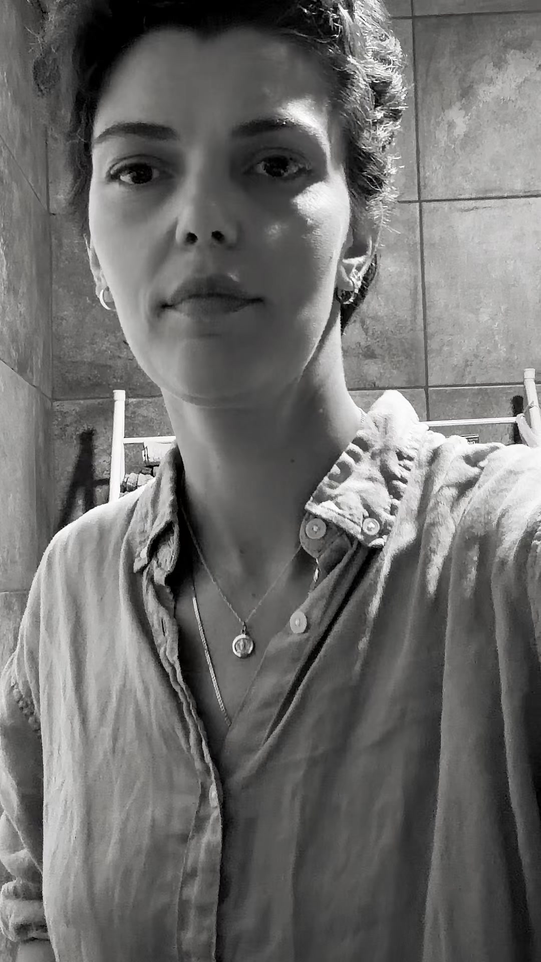 @ნინი
