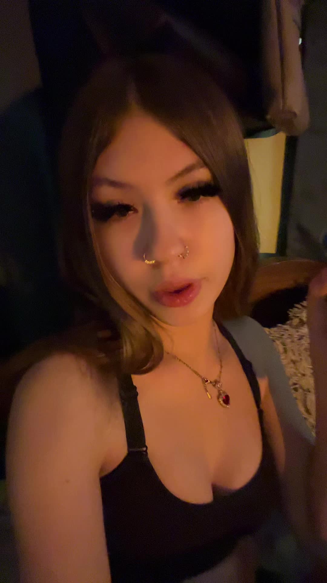 @️