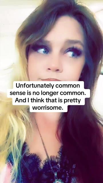 @🦇☠️💚Kandii-the-Jester🤡🖤🦇