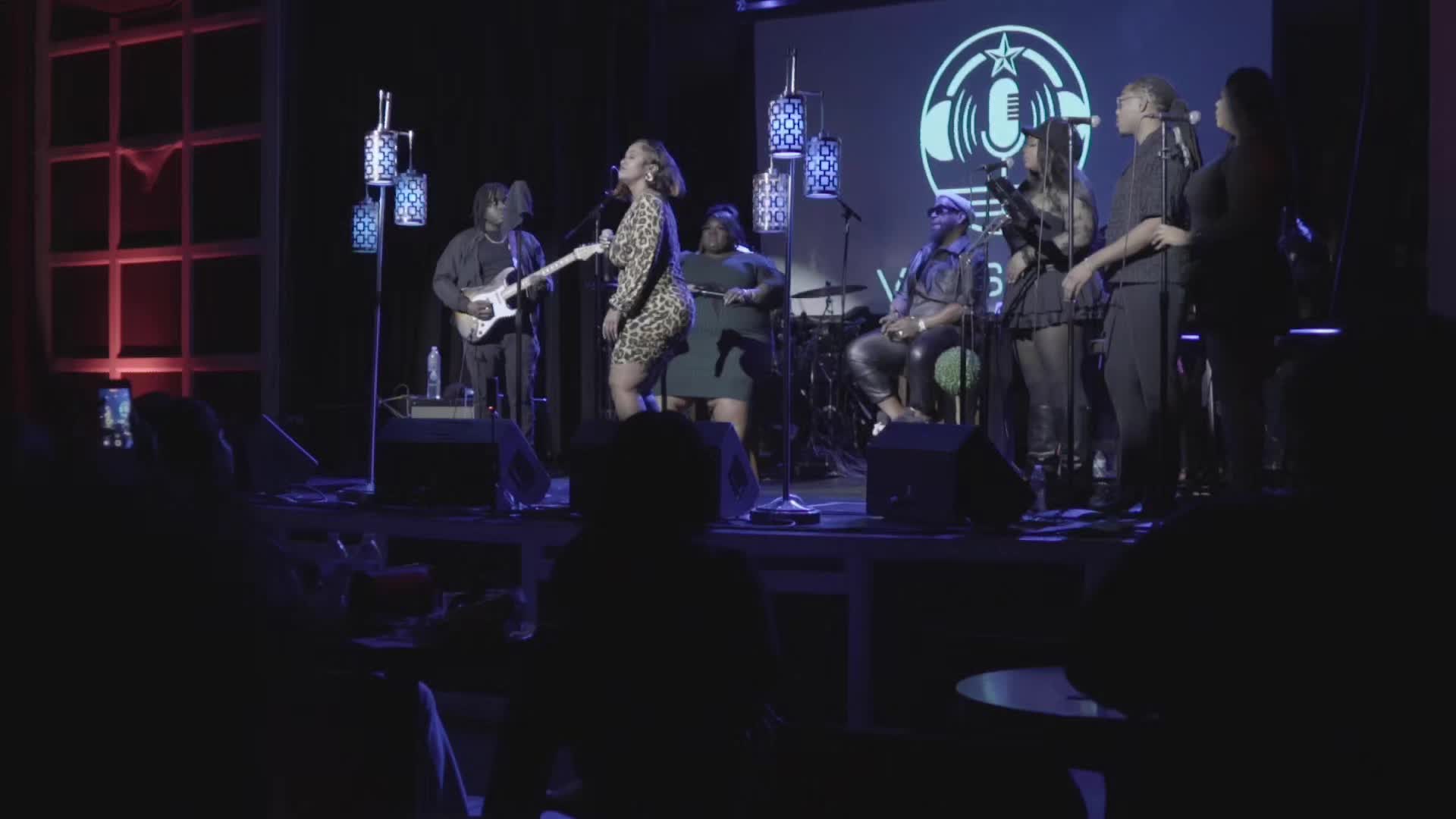 @VIBES LIVE CHICAGO