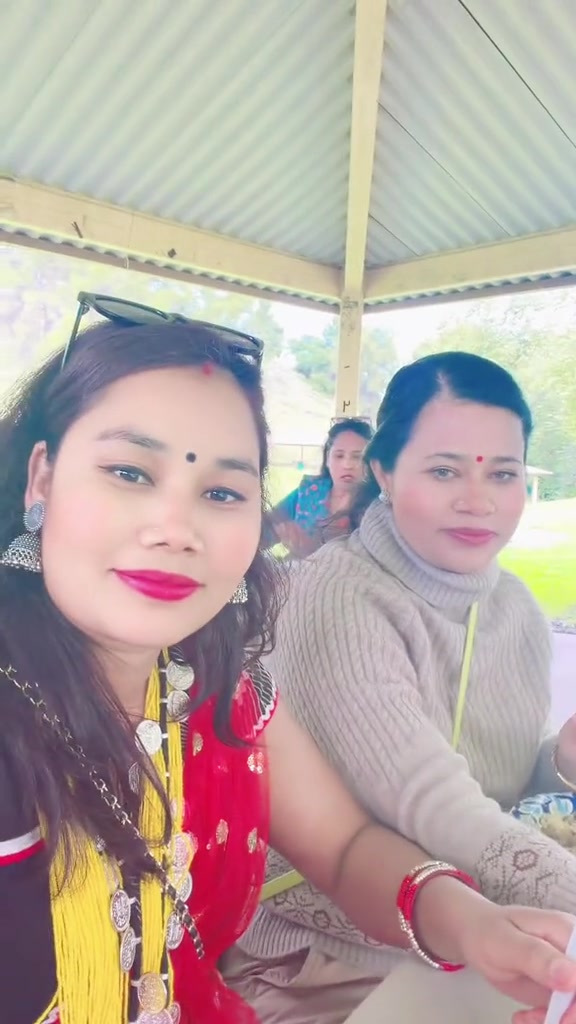 @Resham Chaudhary 🇳🇵🇺🇸 ✌️