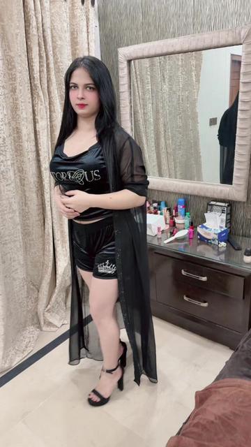@alyzamughal_4