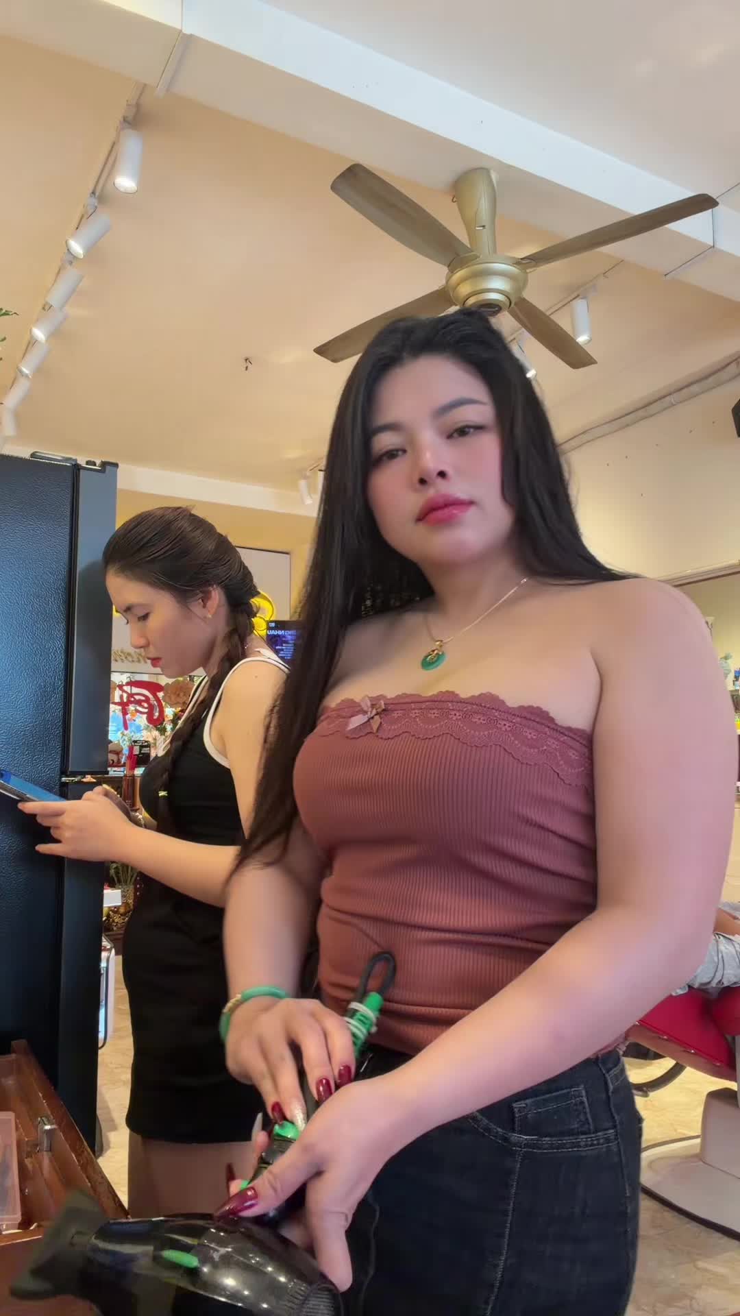 @HỚT TÓC NAM THẢO NGUYÊN Q4