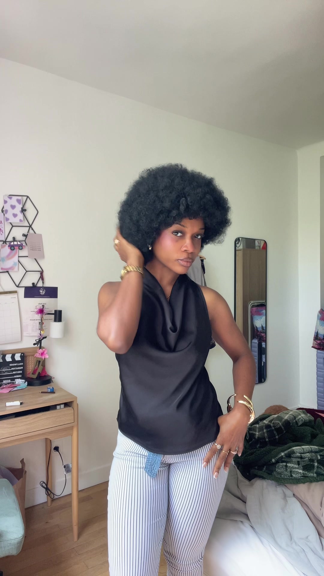 @veeinthevogue