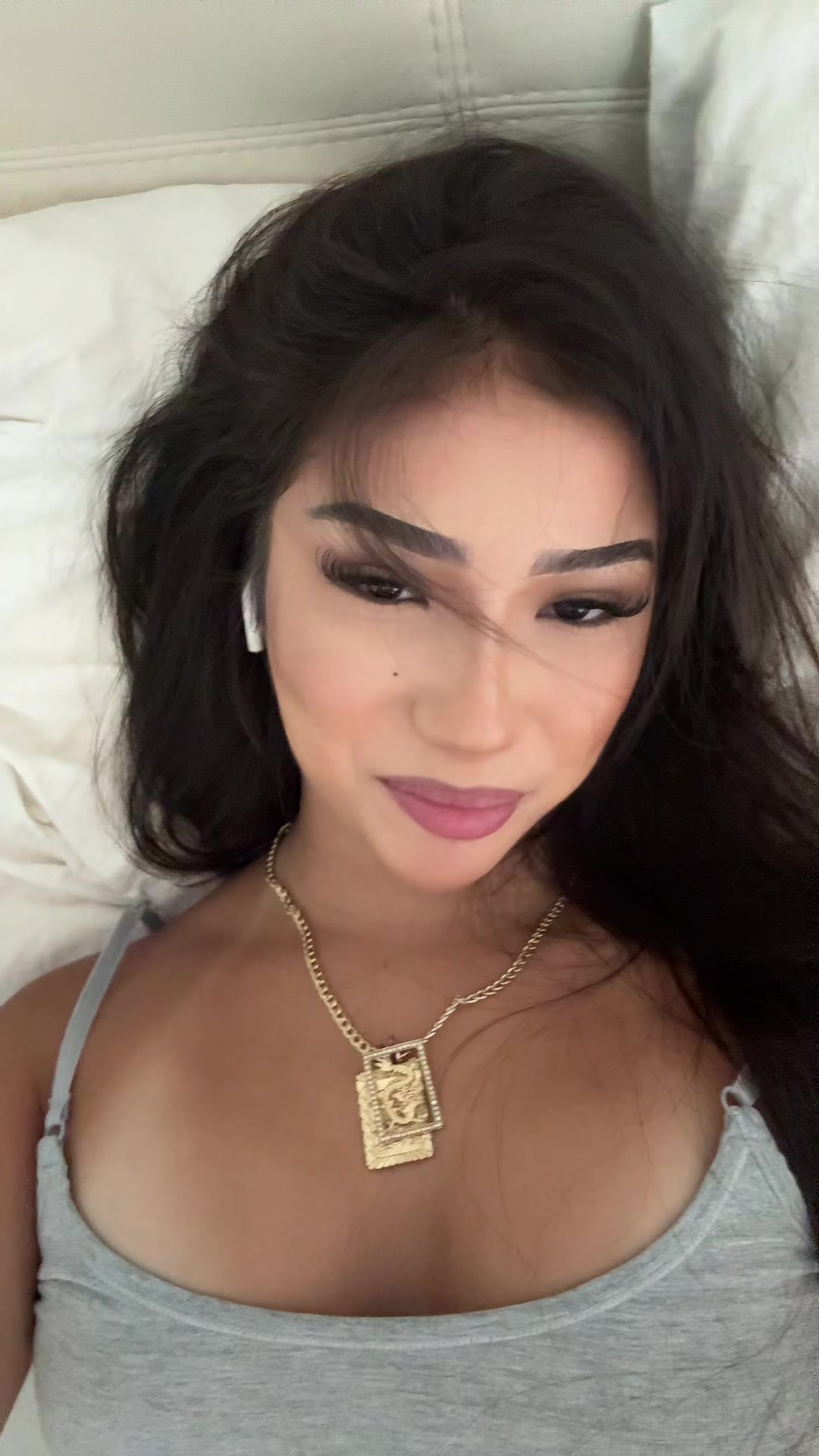 @rebeccadng