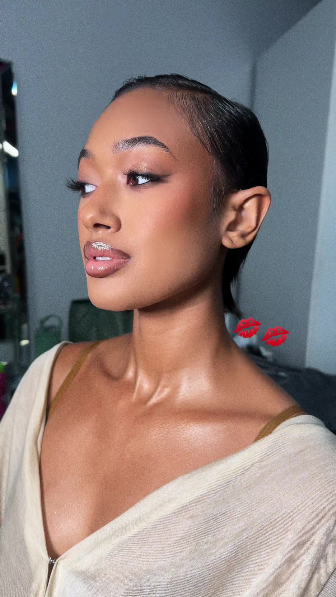 @manyaskamara