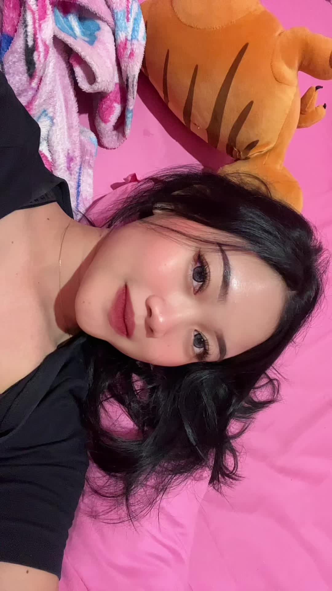 @🦋