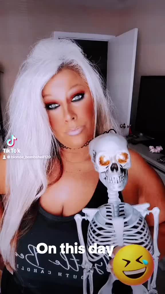 @blonde_bombshell120