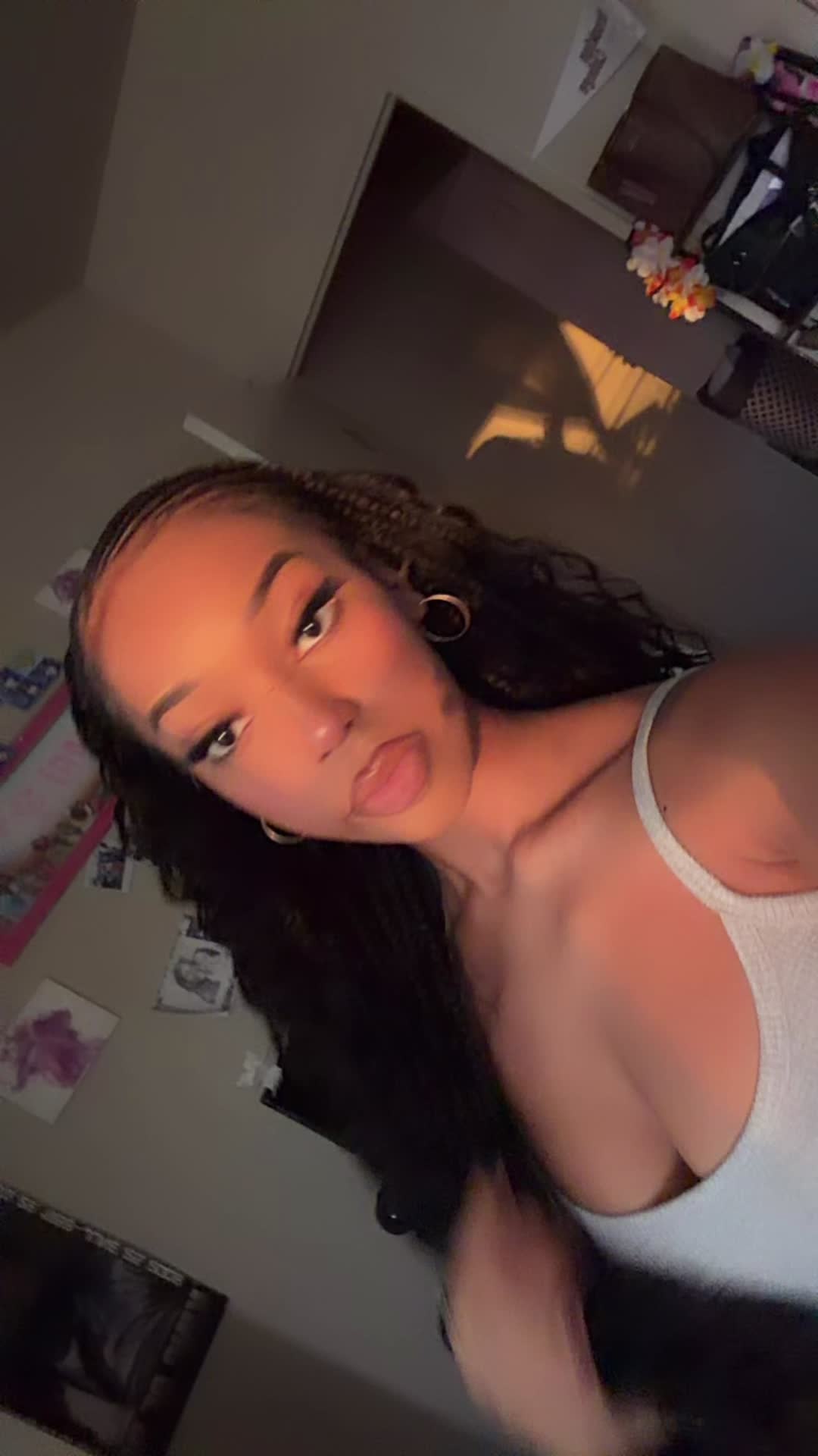 @manii🎀.
