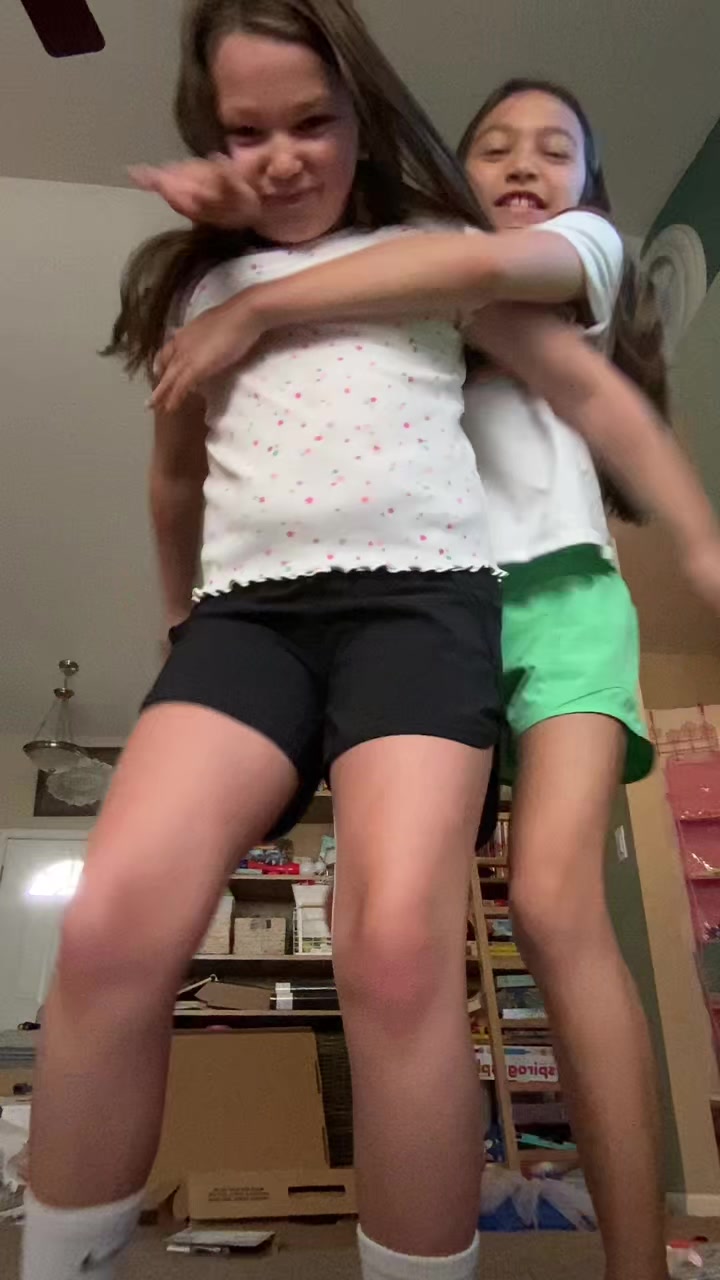 @MommyAndGirlyWhirl