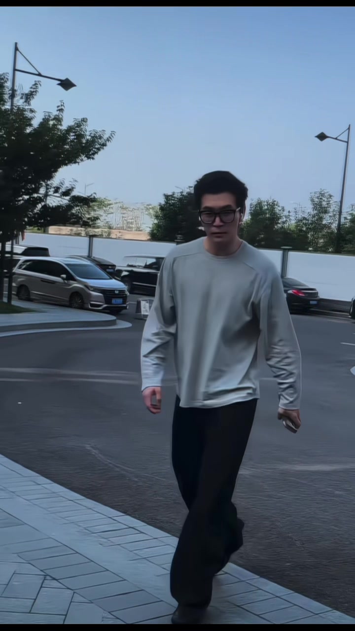 @zhaotingyi_leon