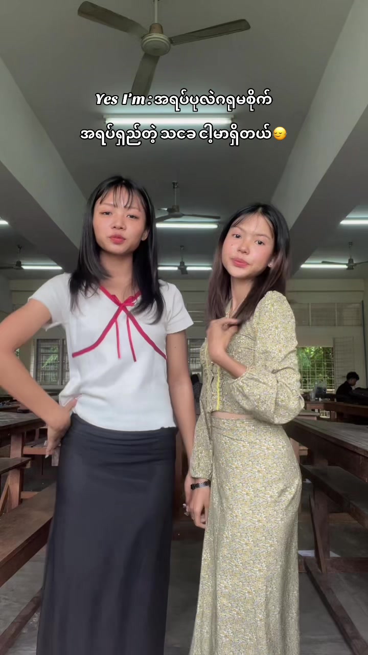 @HONEY🦦