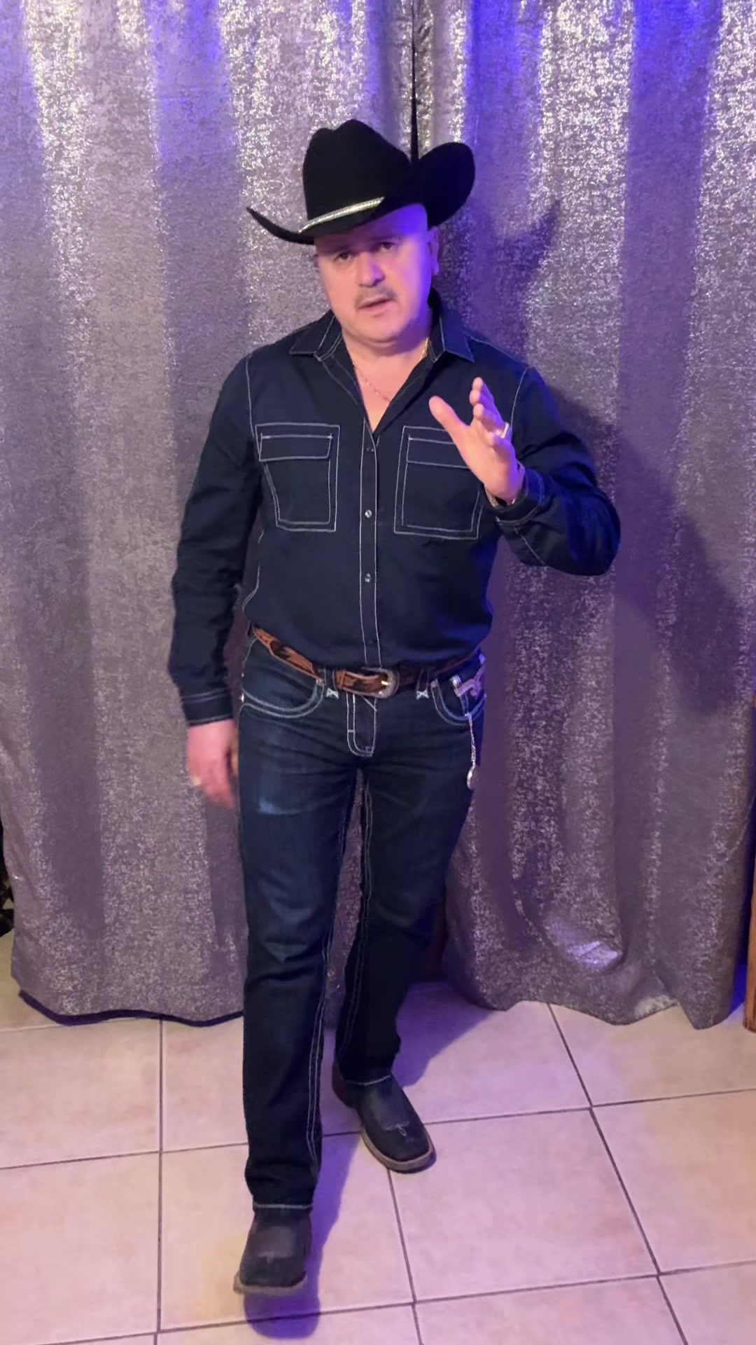 @ISRAEL SOTO.C🇺🇸🦂🇲🇽