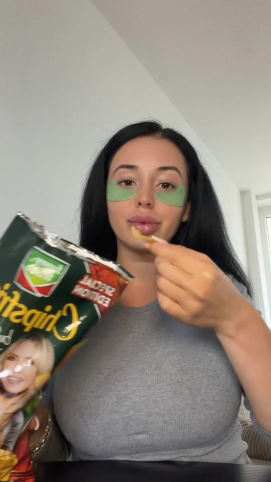 @Yuliya 🦋