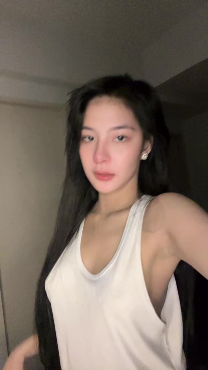 @Ashlyn_04