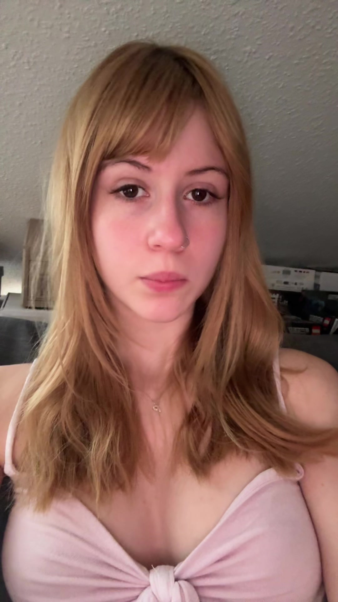 @:b