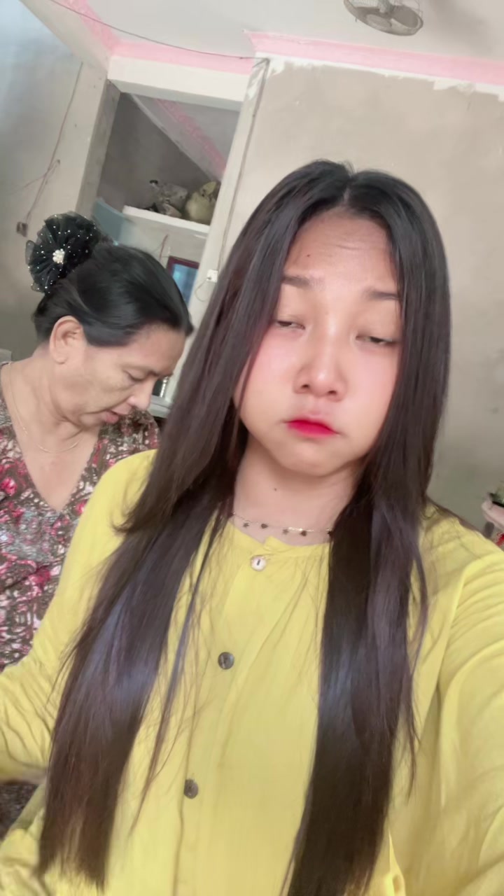 @ᥫ᭡ Khin Ma Ma စဥ့်ကိုင်သူလေး🤍