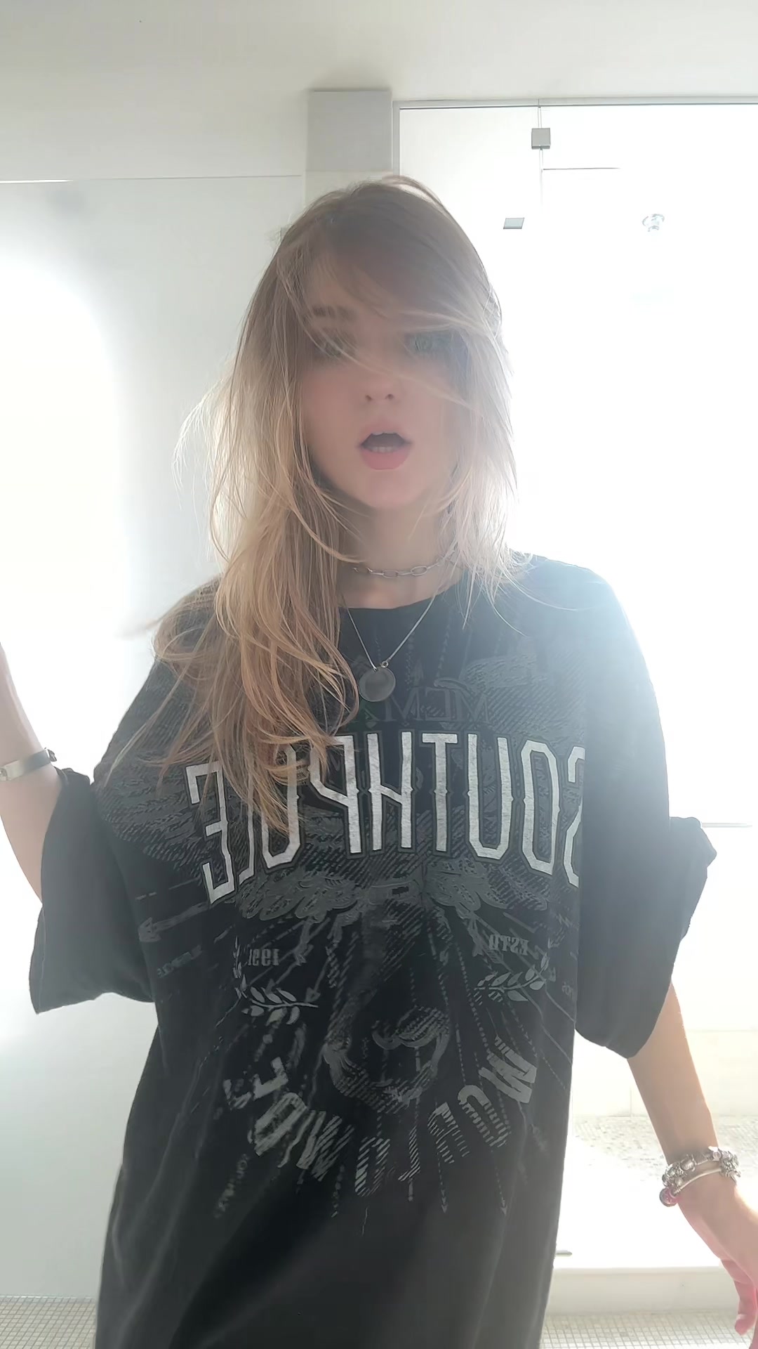 @elladaveyyyy