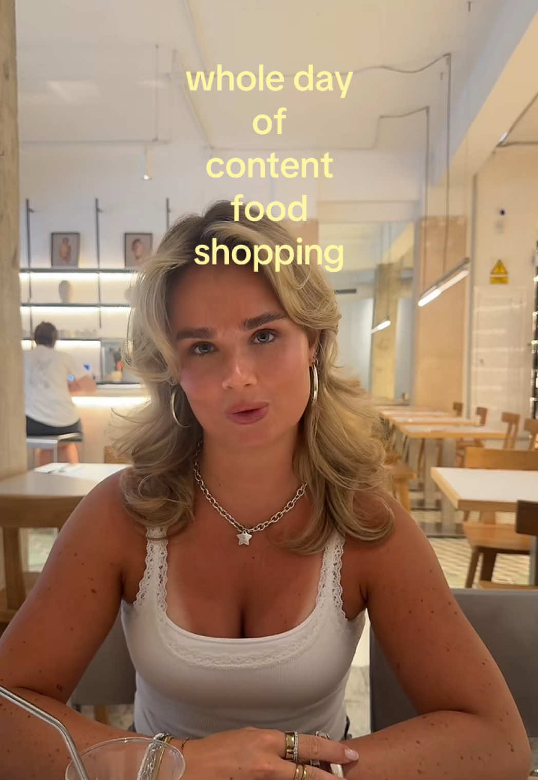 @Emilia 🍒✨🪩