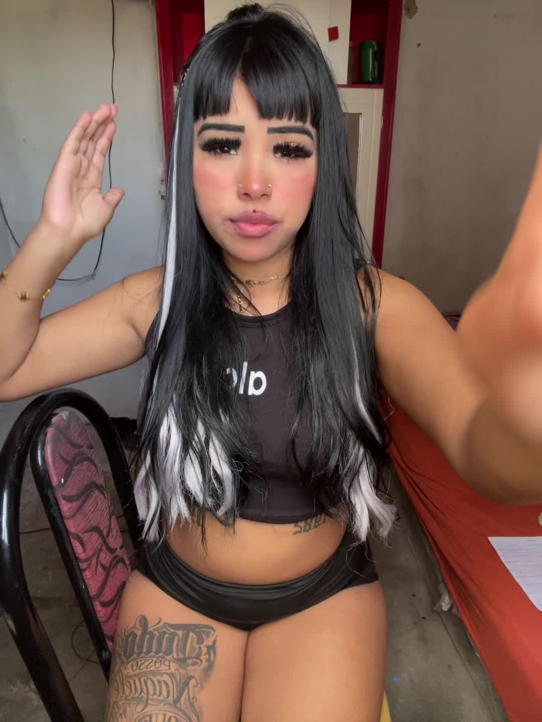 @Negra๐