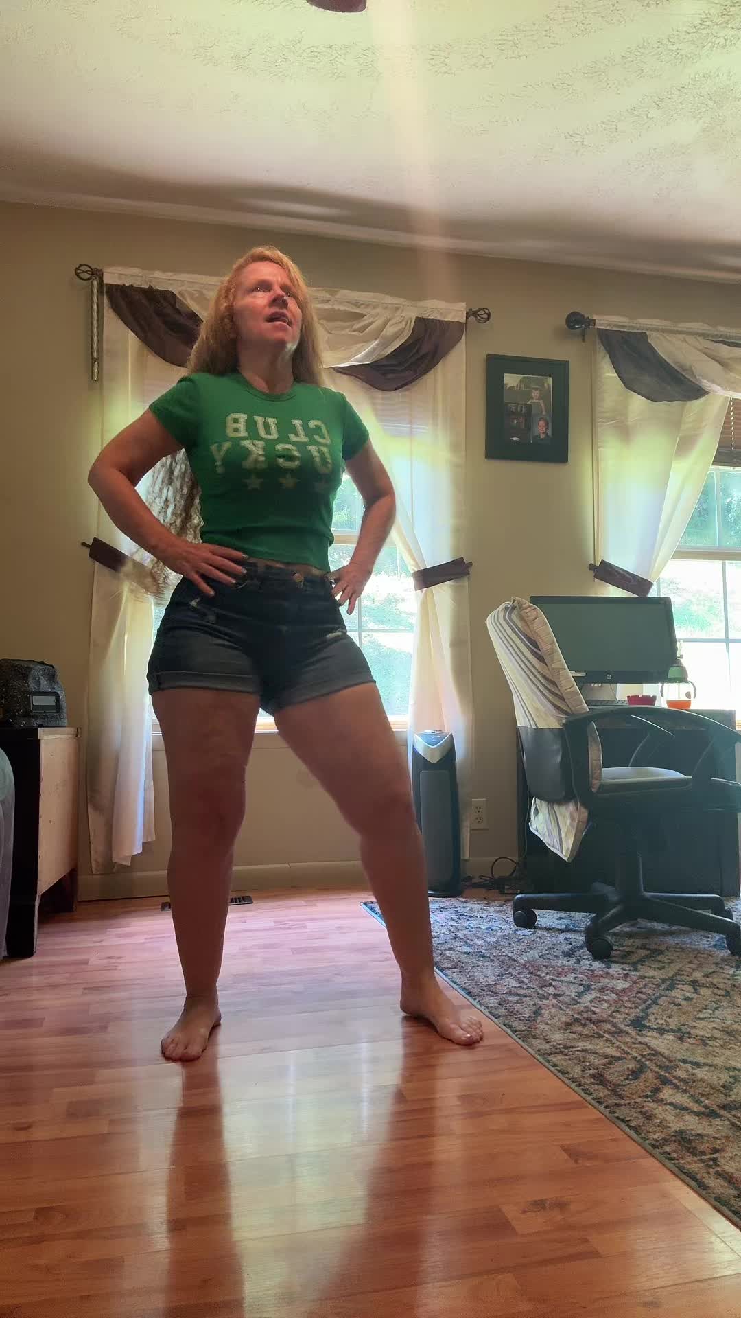 @Gg