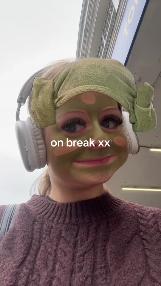 @😚😚