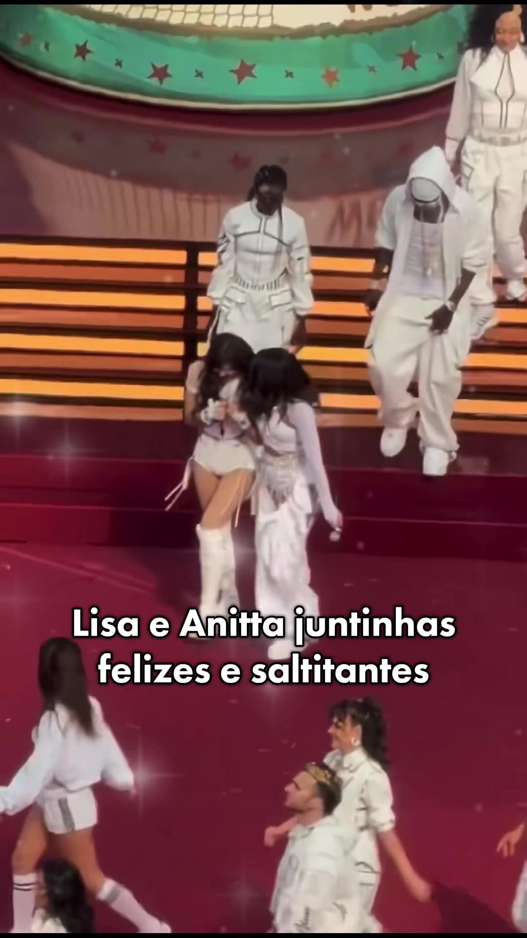 @Luna in the box