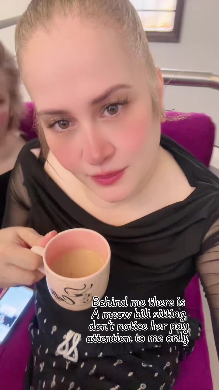 @Nadia Shah433