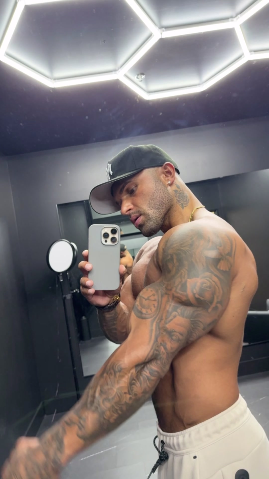 @Raciel Castro