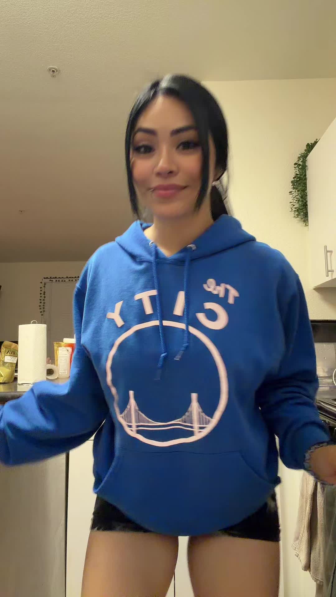 @MiaaaaaaLu