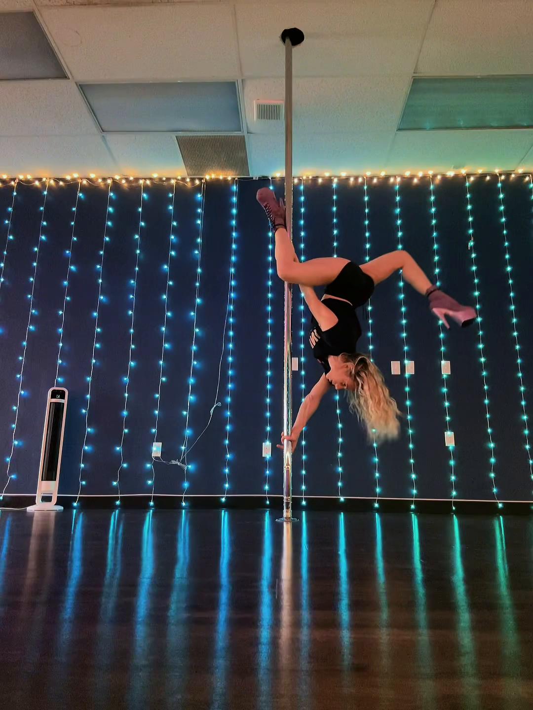 @Gemini Pole Fitness