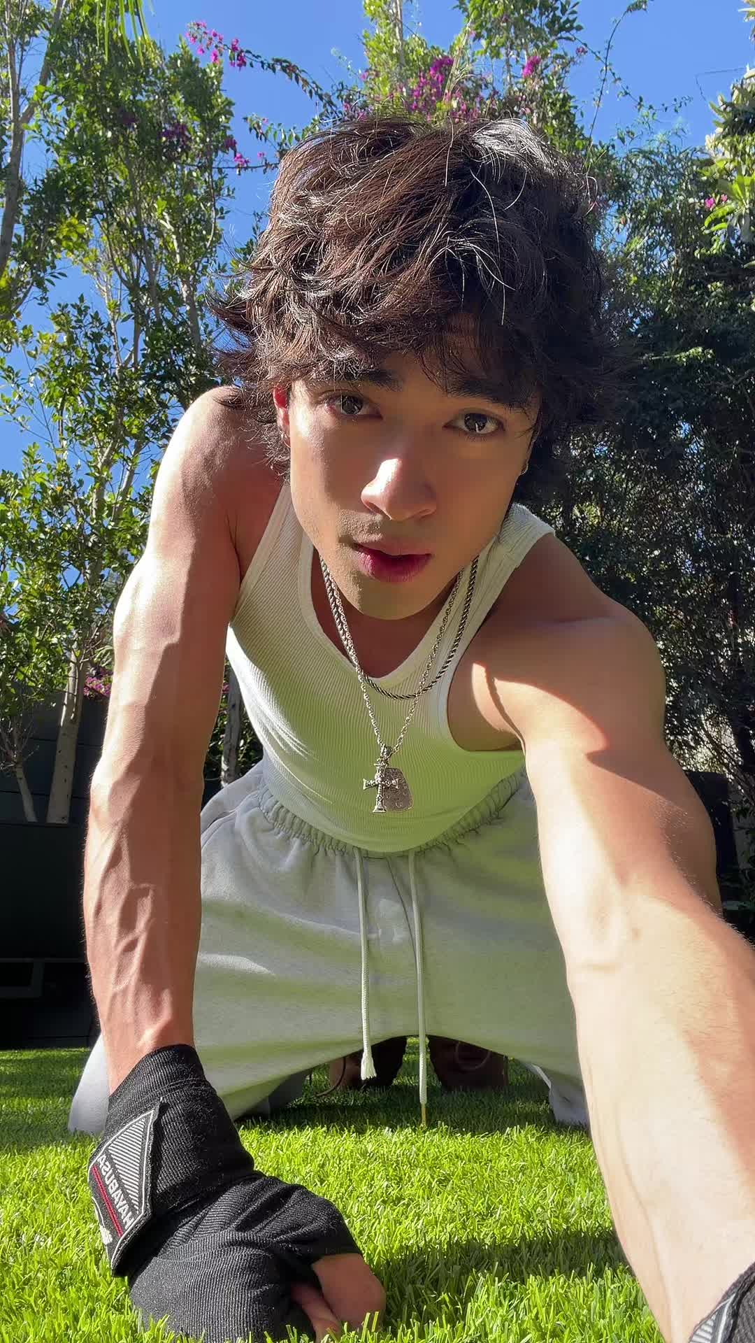 @Sebastian Moy