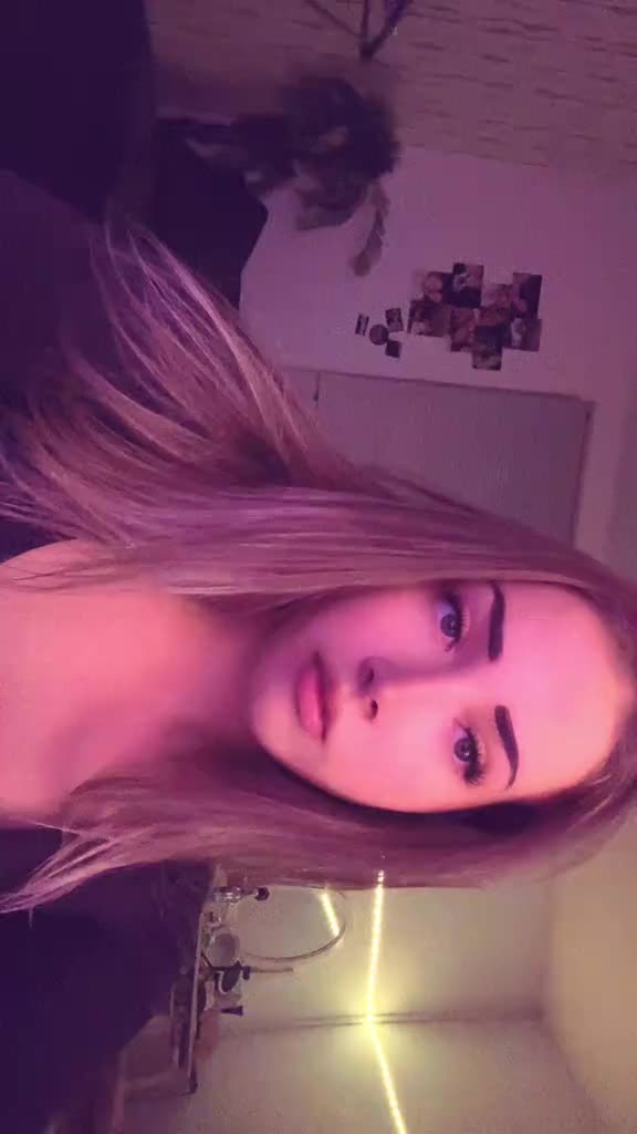 @laura