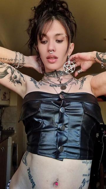 @🦂🖤♔♱A𝖓𝖌𝖎𝖊 𝕱𝖔𝖝♱♔🖤🦂