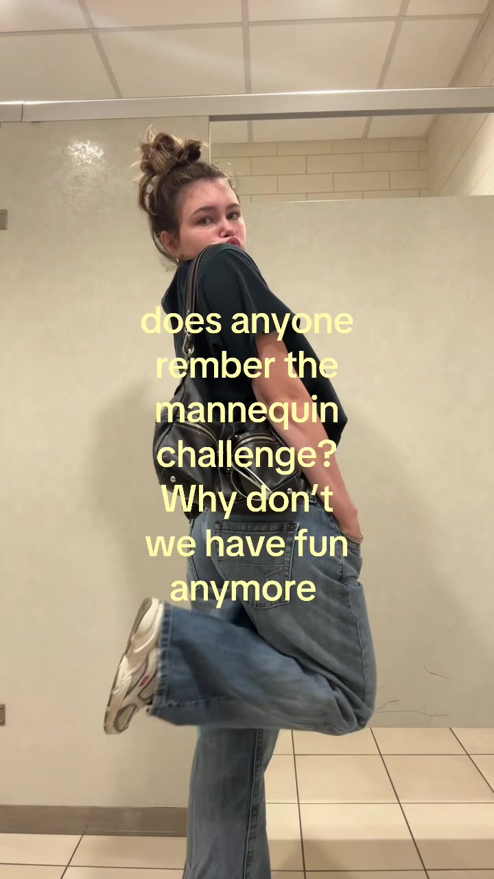 @carly