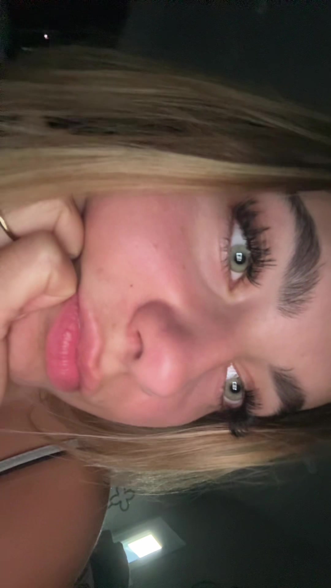 @zoeymar_isa