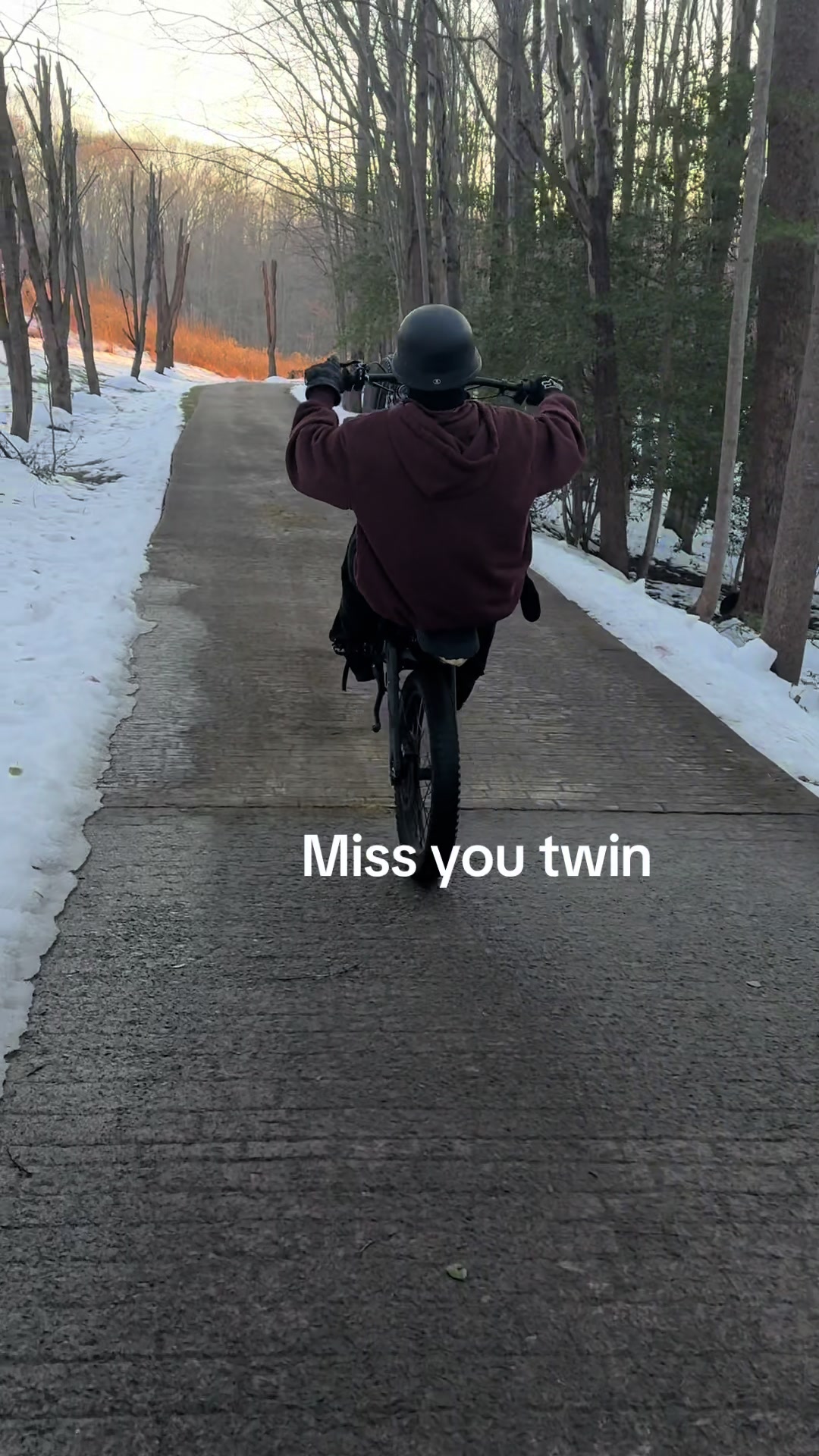 @ashtvny_
