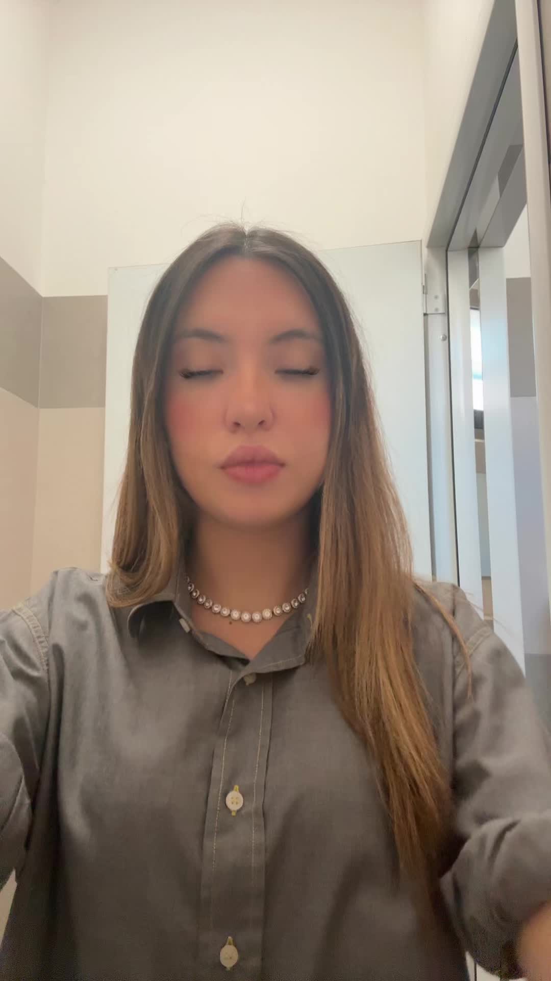 @𝐌𝐞𝐫𝐲 👸🏻
