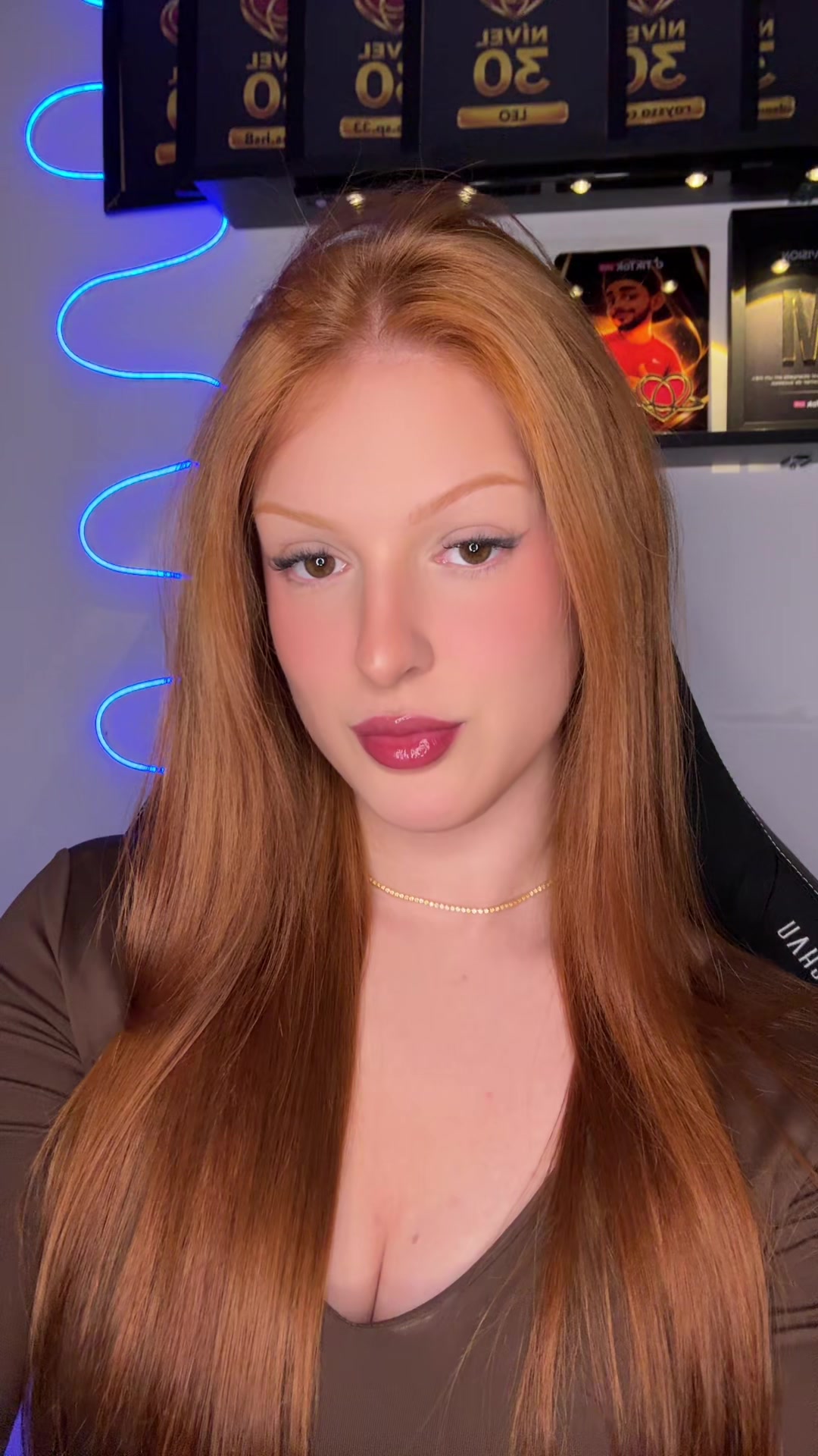 @Laura 🍒🌸