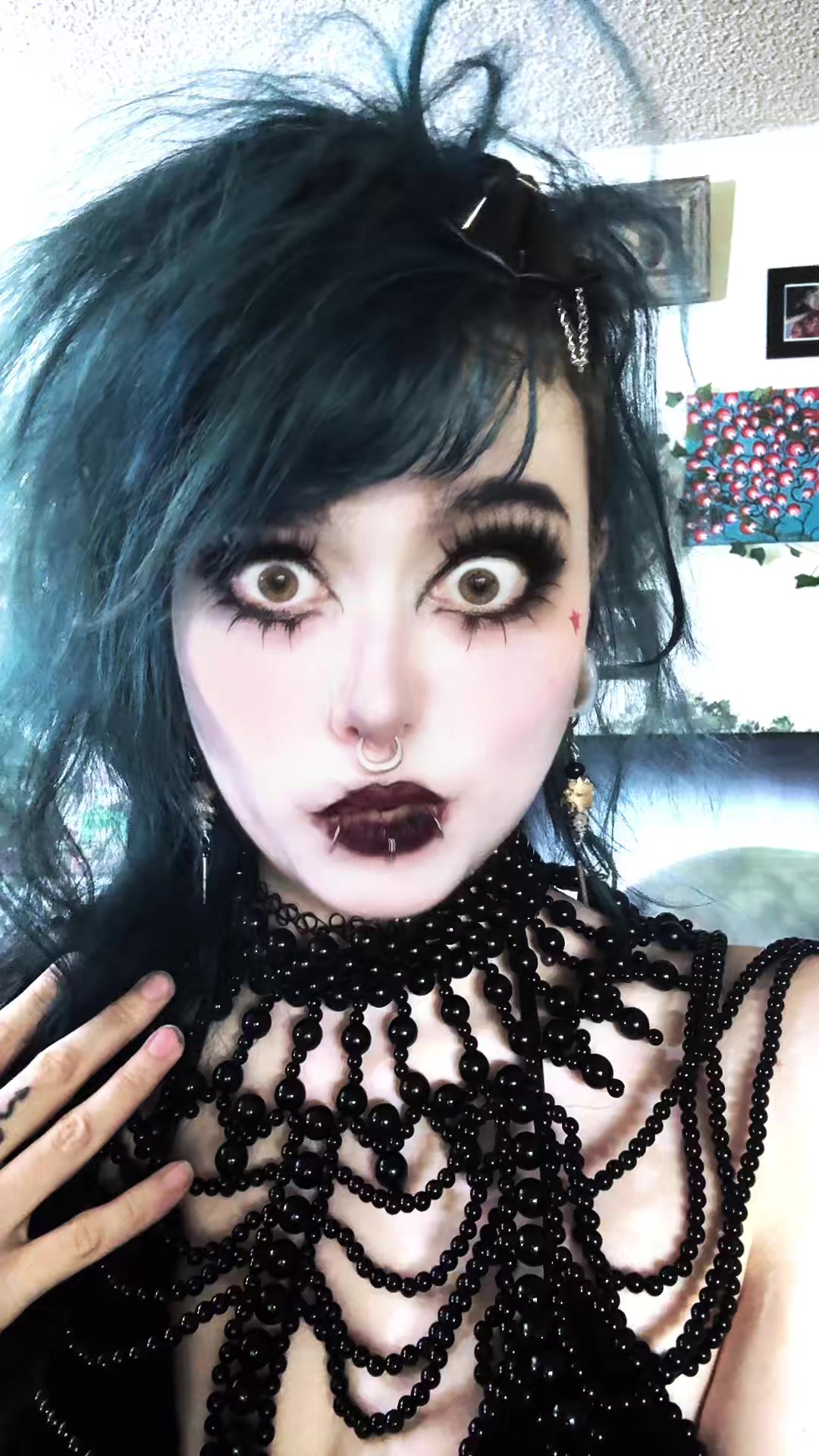 @itseviebat