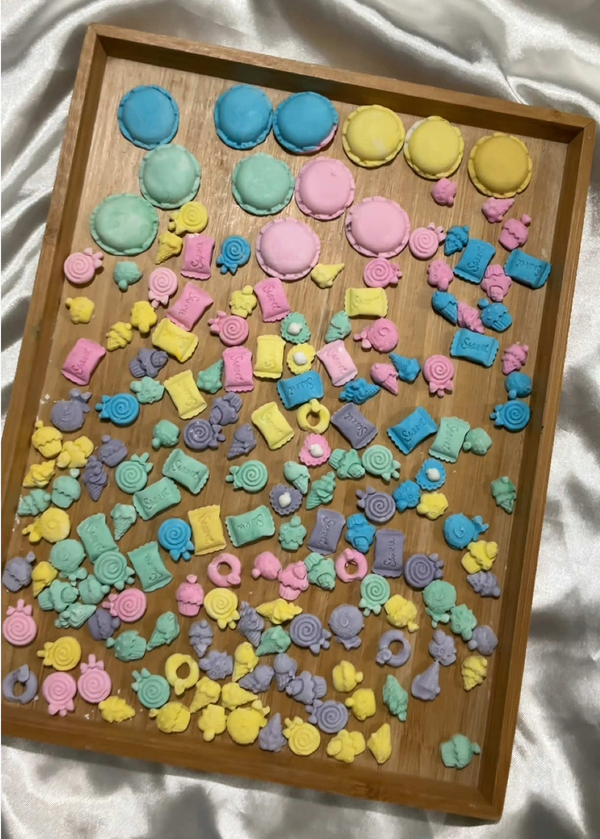 @Leevan’s Sweet Bites